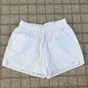 Like New - Alo Alumni Short Size S White